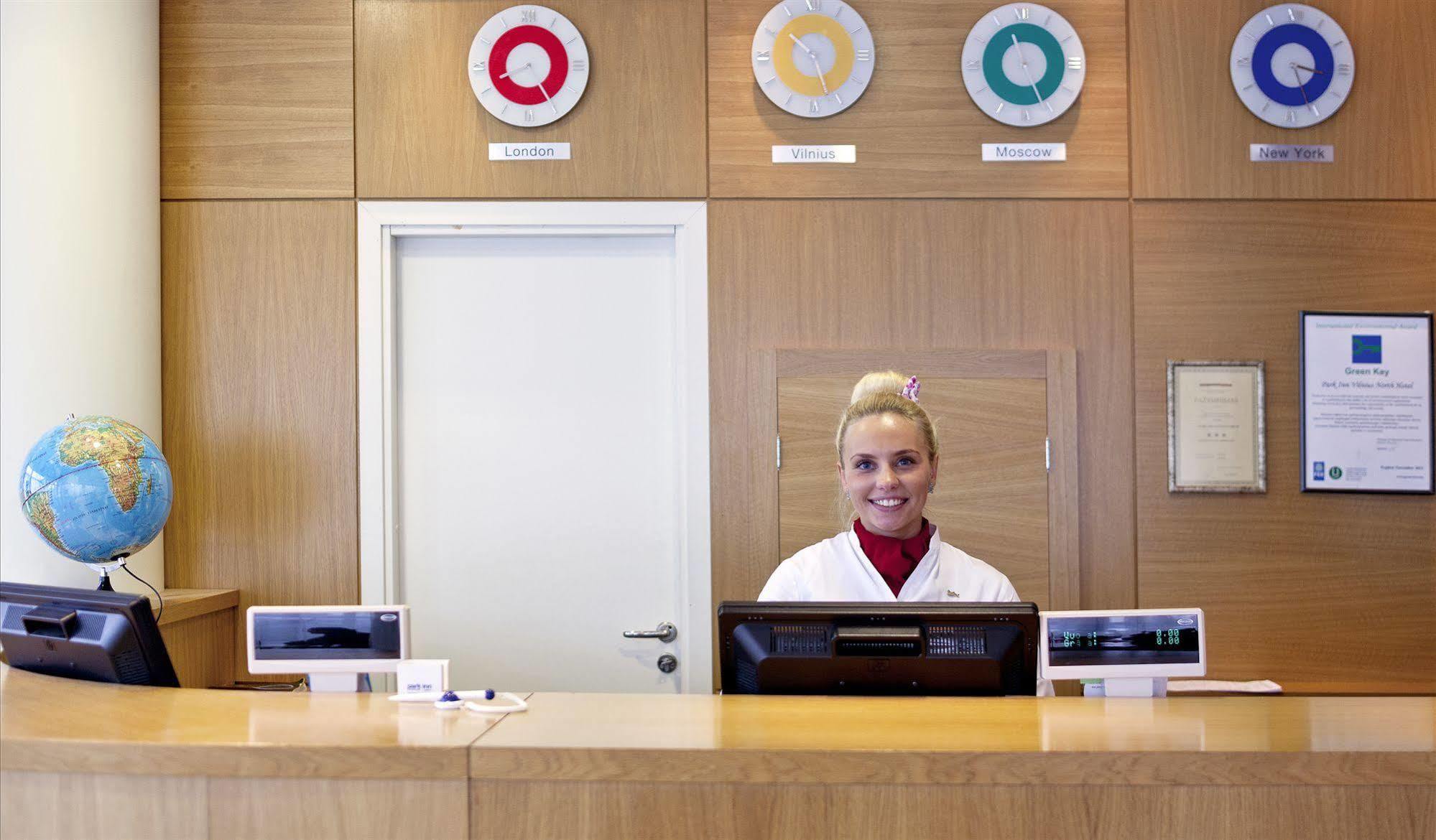 Green Park Hotel Vilnius Bagian luar foto