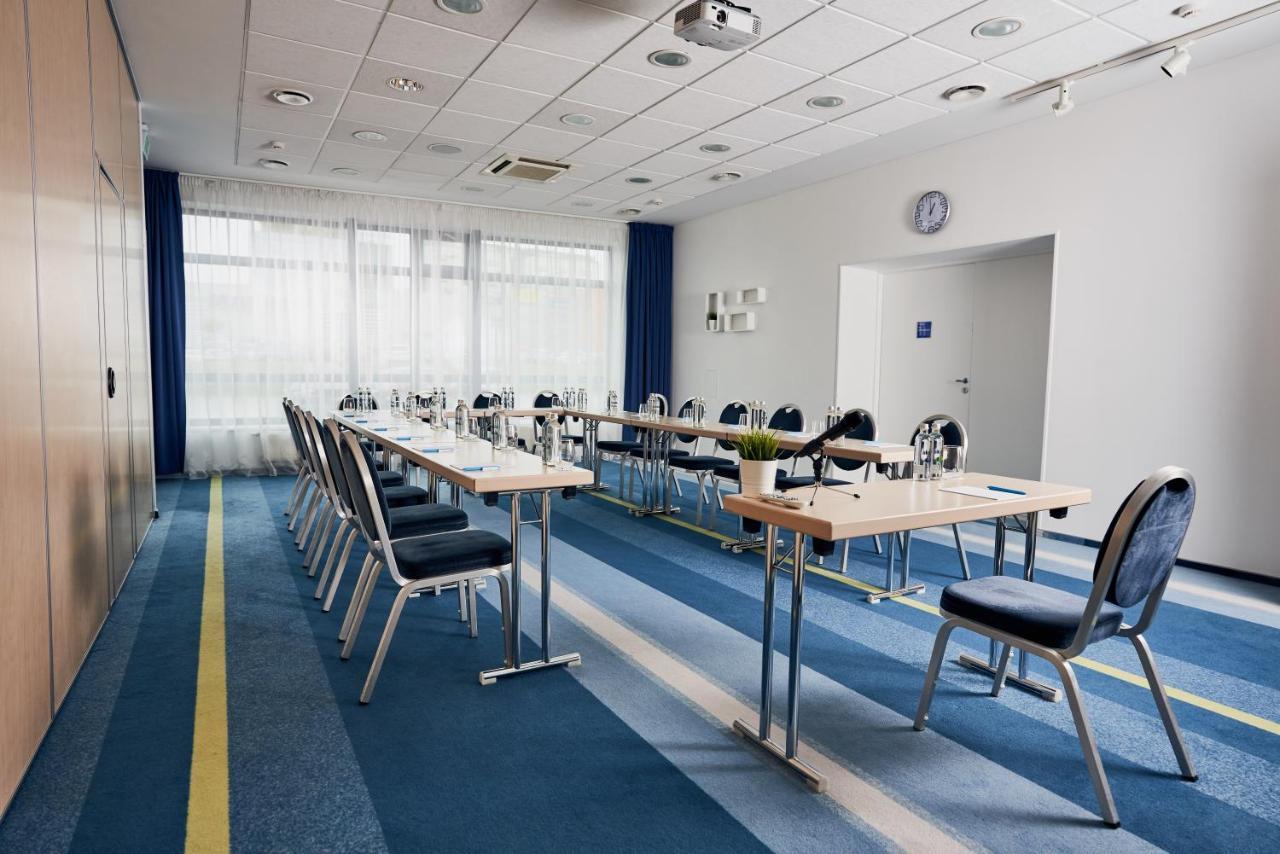 Green Park Hotel Vilnius Bagian luar foto